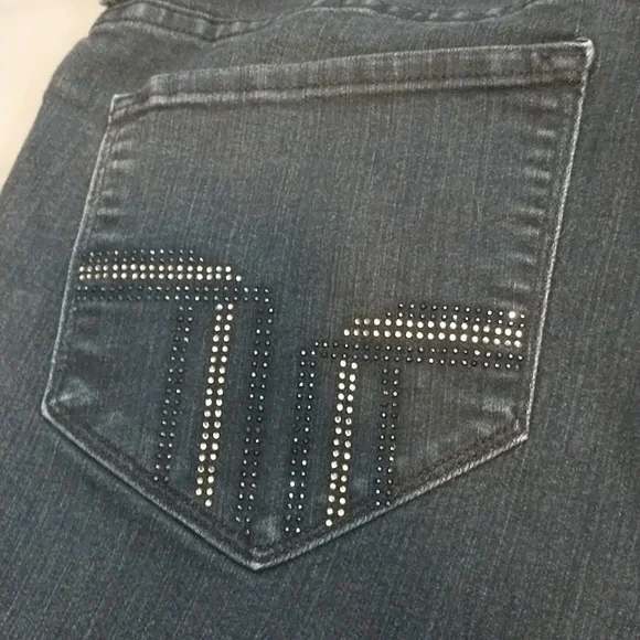 NYDJ dark wash bootcut blingy back pockets - Picture 6 of 13
